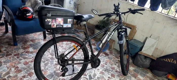 BIKE CALOI VERSÃO GTA VI COM BAGAGEIRO PERSONALIZADO