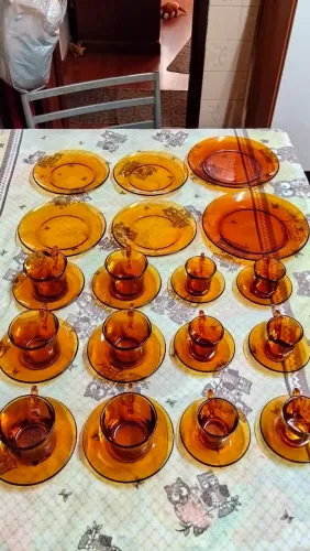 Pratos e xícaras DURALEX 