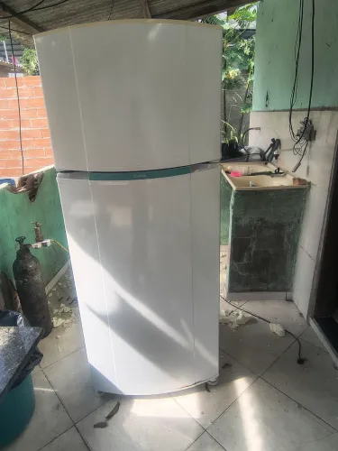 Peça da geladeira Consul 