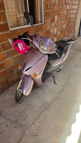Honda lead