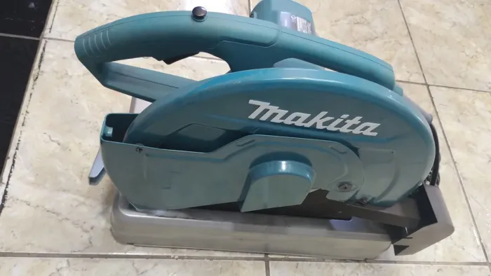 Serra Rápida 2200W 3800RPM LW1400 Makita