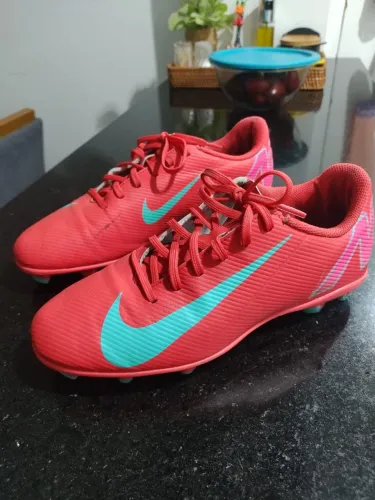 Kit chuteira Nike vapor 16 club + caneleira Nike. Tudo original