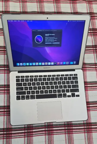 Apple Macbook Air 2015 i5 8gb 256gb O Mais Fino Do Mundo Muito Conservado Sem Detalhes