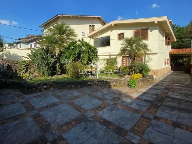 Casa em condomínio à Venda por 1.890.000, com 4 dormitórios (2 suítes) Granja Viana , São