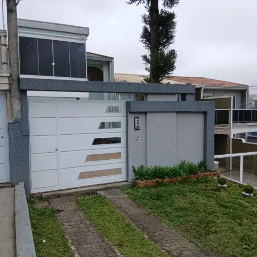 Sobrado de 4 quartos no Novo Mundo 240 m² de lote próximo ao Palladium e SuperMuffato
