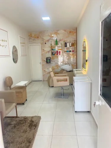 Oportunidade para manicure