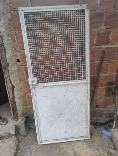 Vendo portão de ferro 