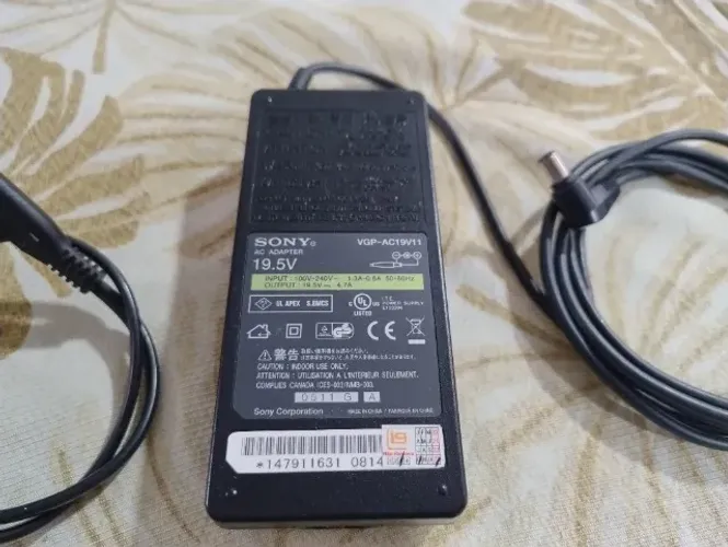 Carregador Original Sony 19.5V - Modelo VGP-AC19V11