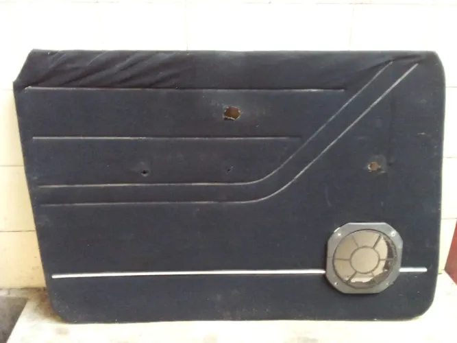 Forro de porta dianteira VW Brasília 74/82 lado esquerdo.