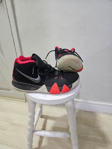Tênis Nike Kyrie
