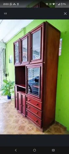 Cristaleira Clássica com Gavetas e Nicho para TV