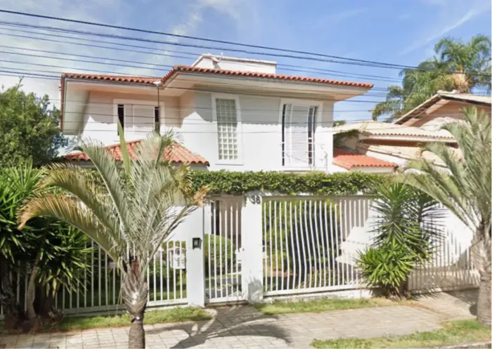 Imóvel para venda possui 394 metros quadrados com 5 quartos em Belvedere - Belo Horizonte