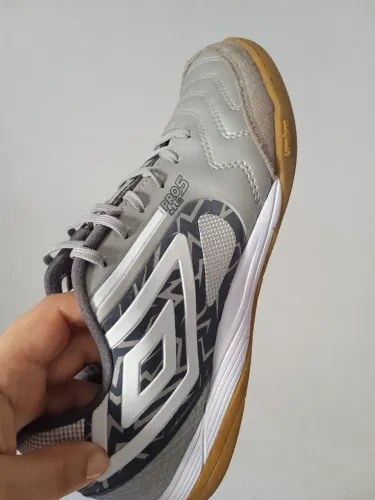 Tênis futsal
