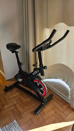 Bicicleta Ergométrica Spinning Liftness X11 - Estado de Nova | Pouquíssimo Uso
