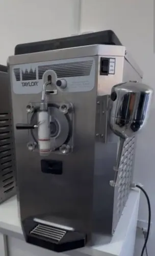 Maquina Sorvete e Açaí Taylor 430