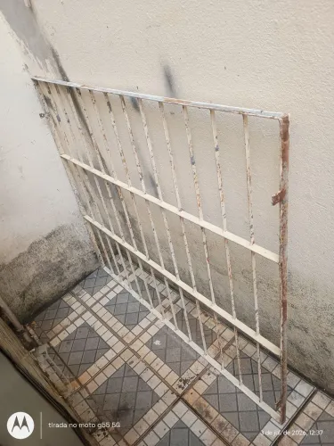 Grade de ferro maciço