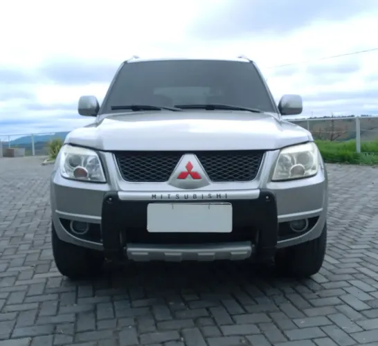 Mitsubishi Pajero TR4 2.0 Flex 16V 4X2 Aut. 2012