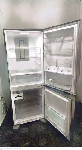 Vende-se Geladeira