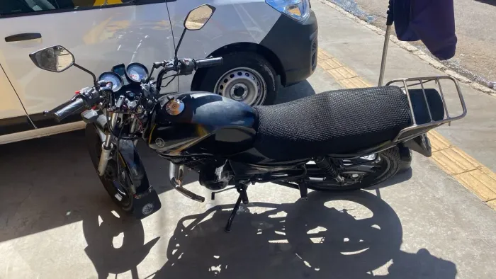 Moto ybr