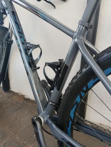 BICICLETA MTB 29 SENSE ROCK EVO ? PRATICAMENTE NOVA + KIT COMPLETO