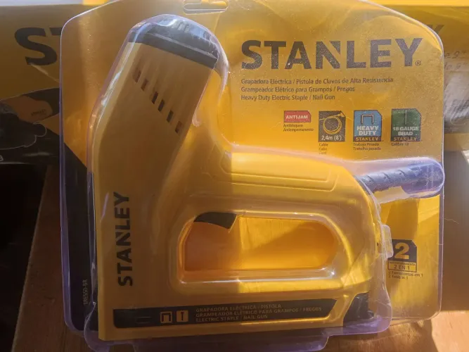 Grampeador Stanley TRE550-BR