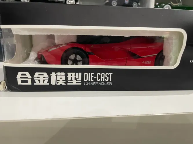 Miniatura Ferrari 1/24