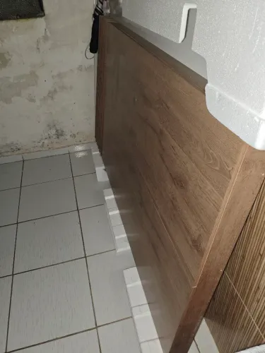 Painel de TV Ripado 65 Polegadas - Excelente Estado