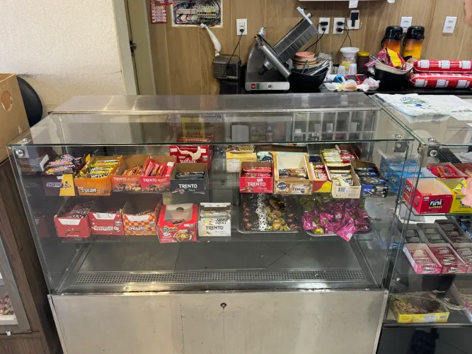 Freezer para bolos, tortas e outros