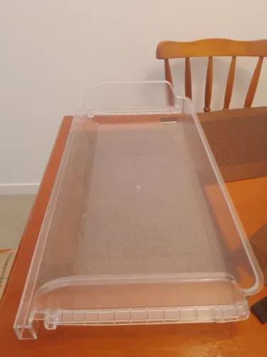 Prateleira de plástico de geladeira