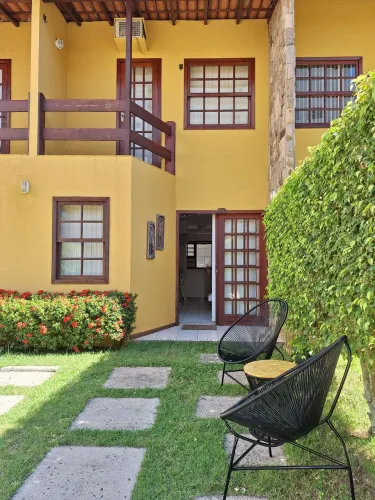 Casa duplex em condomínio fechado na Bacutia Enseada Azul Guarapari-ES