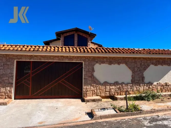 Casa para alugar em Jaguariúna, Cruzeiro do Sul, com 3 quartos, com 280 m²