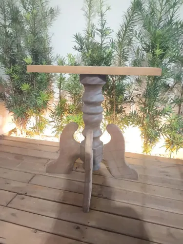 Pé de mesa provençal em madeira maciça!