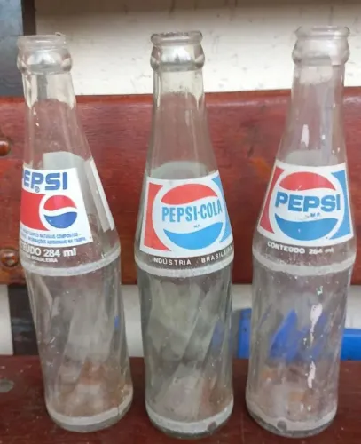 Lote com 03 garrafas refrigerante por R$15,00 pepsi anos 80/90 enfeite decoração coleção