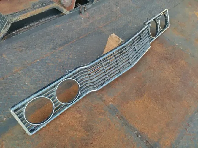 Grade Frontal Ford Galaxie 1977