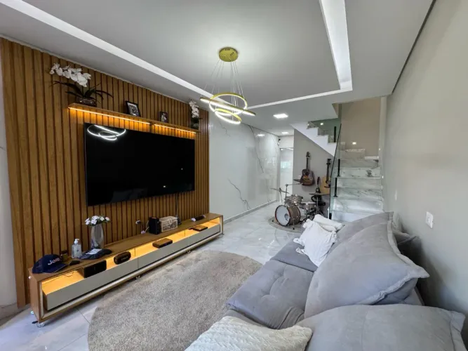 Sobrado para venda em Penha de França com 3 quartos, sendo 1 suíte, 15,715m²
