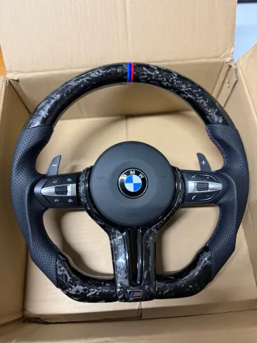 Volante bmw M sport carbono forjado 