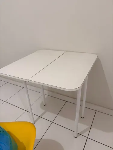 Mesa Dobrável / Retrátil Branca