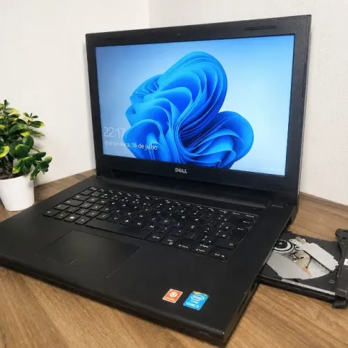 Notebook Dell | SSD | Rápido | Ideal para Trabalho e Estudos