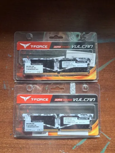 Memória RAM T-Force Vulcan DDR4 GAMING 3000Mhz 16gb dual channel (8+8)