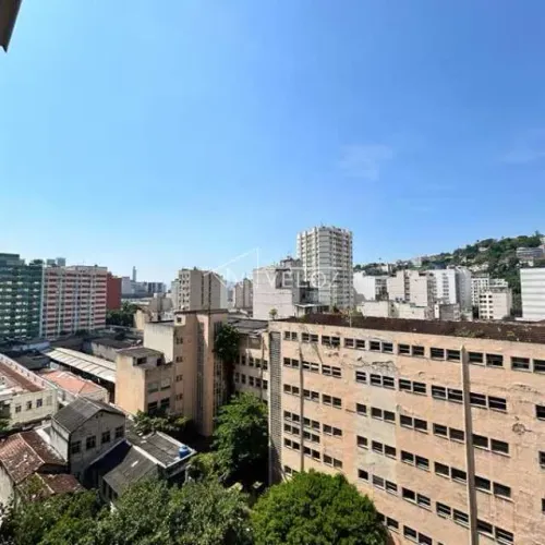 Cobertura : Linear / Residencial / Centro
