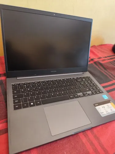 Notebook Samsung Galaxy book GO seminovo em perfeito estado