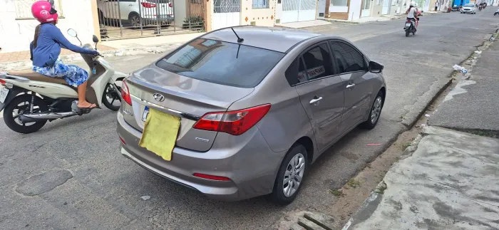 Hyundai HB20S C.style/c.plus1.6 Flex 16V Aut. 4P 2017