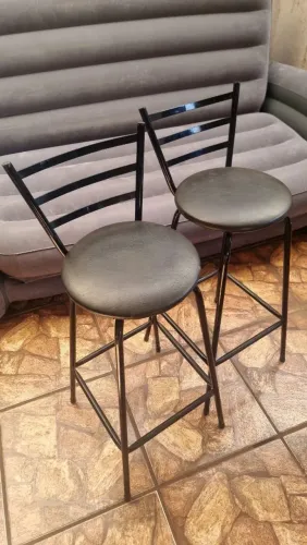 Banqueta Almofadada 160$ Par