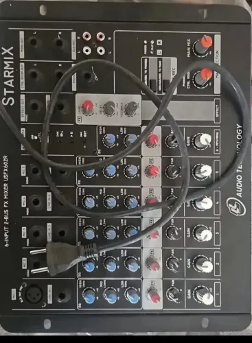 Mesa de som 6 canais