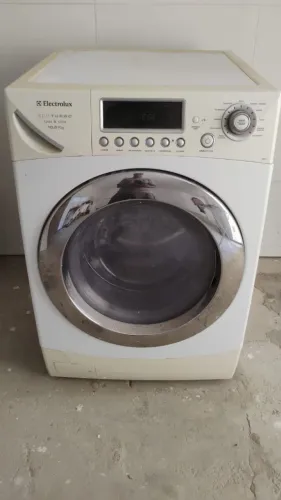 Lava e seca Electrolux 10,5kg 
