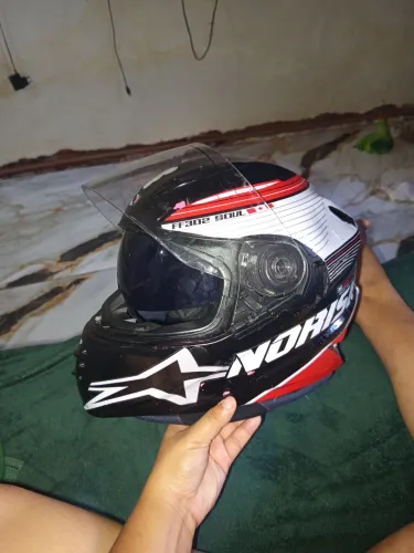 Capacete norisk Canadá
