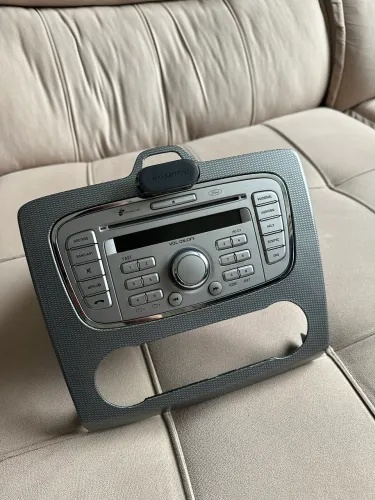 Rádio Original bluetooth com moldura Ford Focus Titanium 2011/2012 - Sync Original Ford