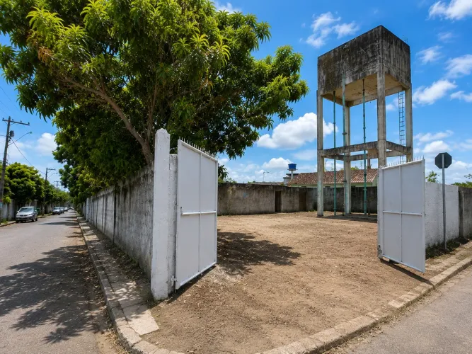 Vende-se ou aluga/