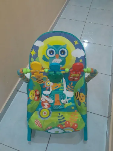 Cadeirinha vibratória