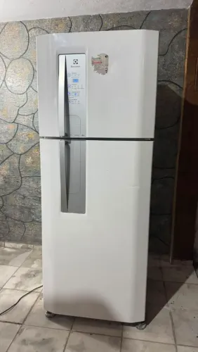 Geladeira Eletrolux 450 litros